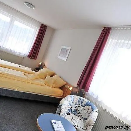 Akzent Goldener Ochsen 3* Cröffelbach