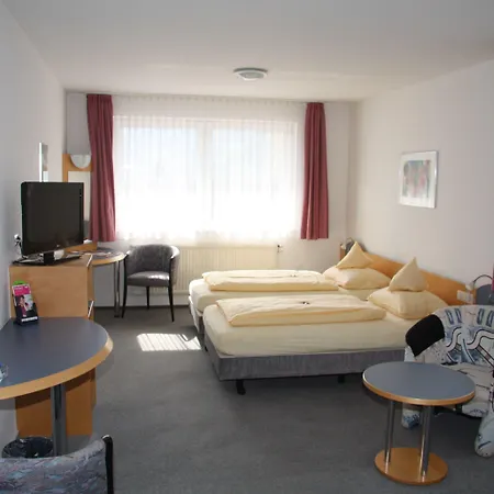 Otel Akzent Goldener Ochsen 3*