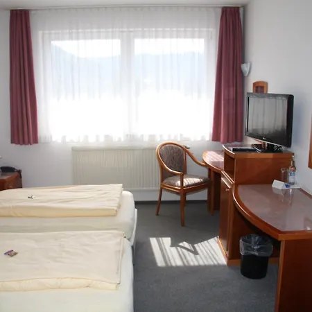 Akzent Goldener Ochsen Hotel Cröffelbach