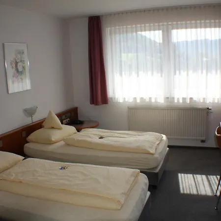 Akzent Goldener Ochsen Cröffelbach